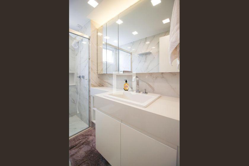 Apartamento à Venda – Vila Olímpia, 3 Quartos, 220 m² – São Paulo