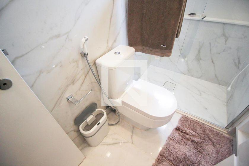 Apartamento à Venda – Vila Olímpia, 3 Quartos, 220 m² – São Paulo