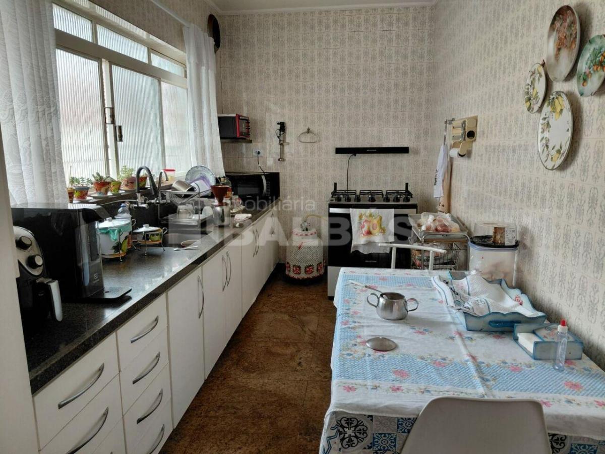 OPORTUNIDADE ÚNICA: CASA TÉRREA COM SALÃO AMPLO A. FRANCO – RESIDENCIAL OU COMERCIAL