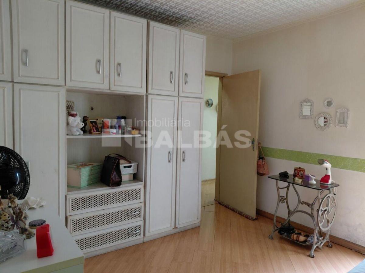 OPORTUNIDADE ÚNICA: CASA TÉRREA COM SALÃO AMPLO A. FRANCO – RESIDENCIAL OU COMERCIAL