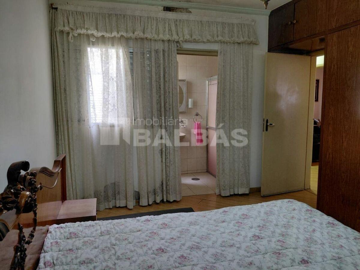 OPORTUNIDADE ÚNICA: CASA TÉRREA COM SALÃO AMPLO A. FRANCO – RESIDENCIAL OU COMERCIAL