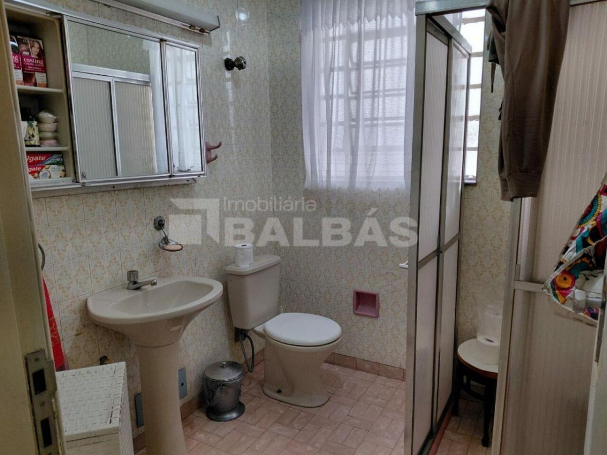 OPORTUNIDADE ÚNICA: CASA TÉRREA COM SALÃO AMPLO A. FRANCO – RESIDENCIAL OU COMERCIAL