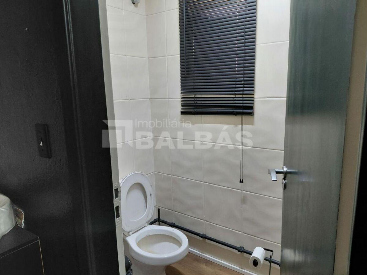 OPORTUNIDADE ÚNICA: CASA TÉRREA COM SALÃO AMPLO A. FRANCO – RESIDENCIAL OU COMERCIAL