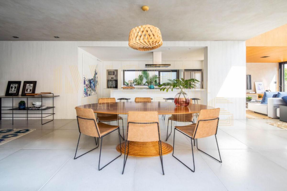 Casa à venda no Alto de Pinheiros | 3 quartos / 3 suítes
