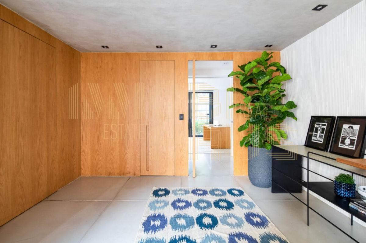 Casa à venda no Alto de Pinheiros | 3 quartos / 3 suítes