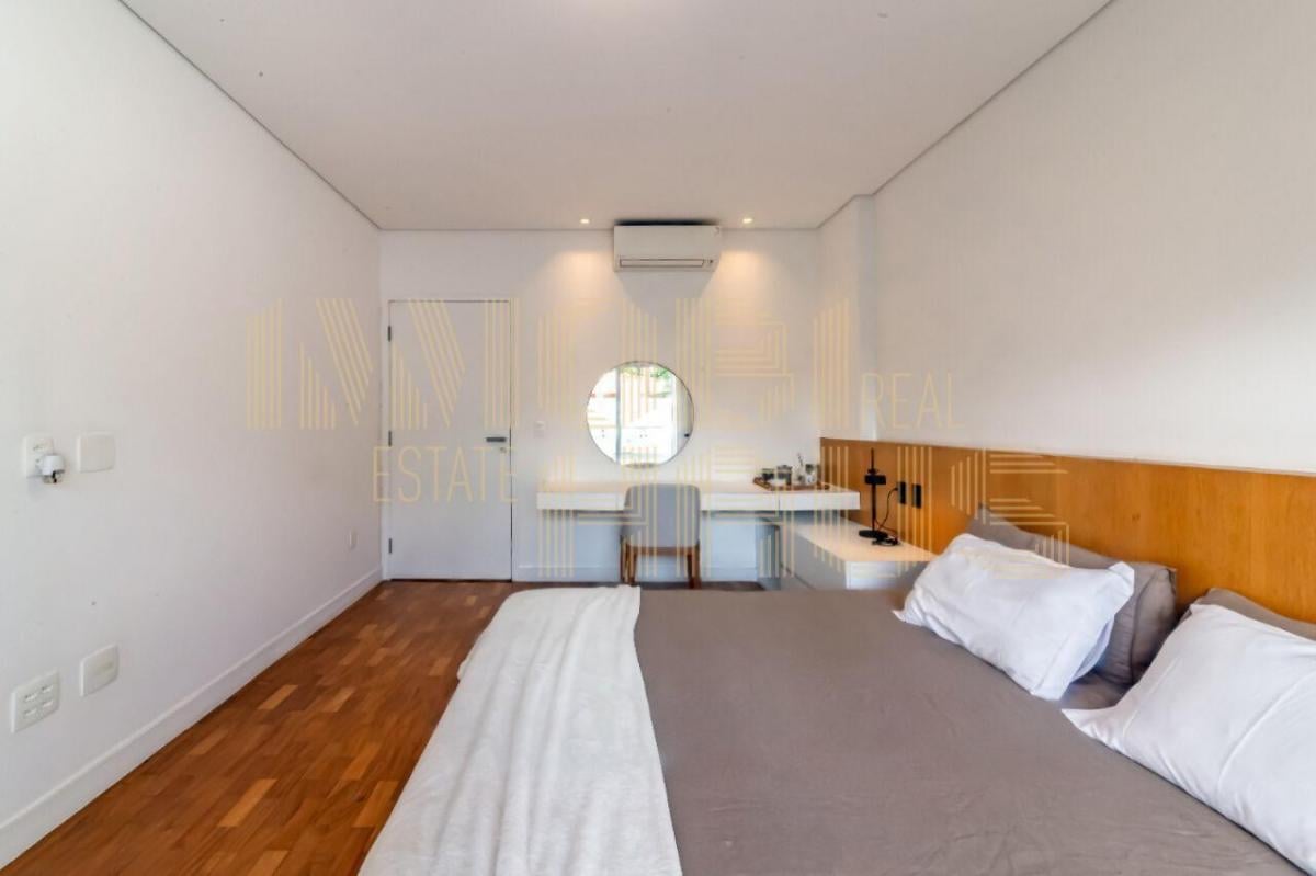 Casa à venda no Alto de Pinheiros | 3 quartos / 3 suítes