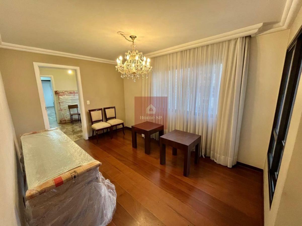 Apartamento alto padrão para locação em Moema 232m² 3suítes 4vagas de garagem