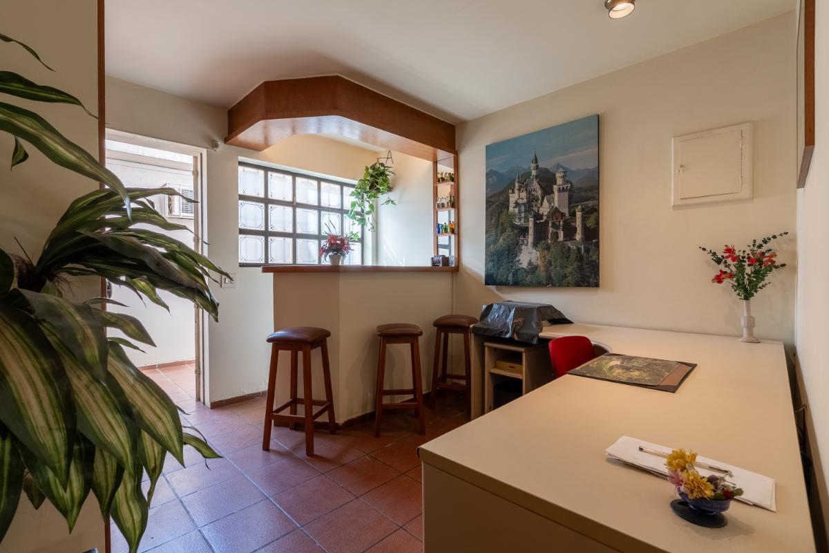Casa comercial para venda em Moema , 140m²