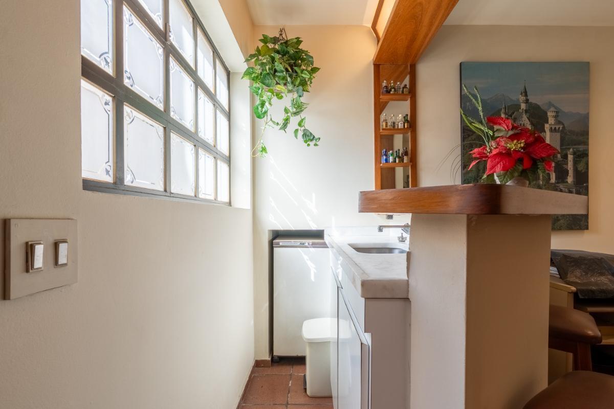 Casa comercial para venda em Moema , 140m²
