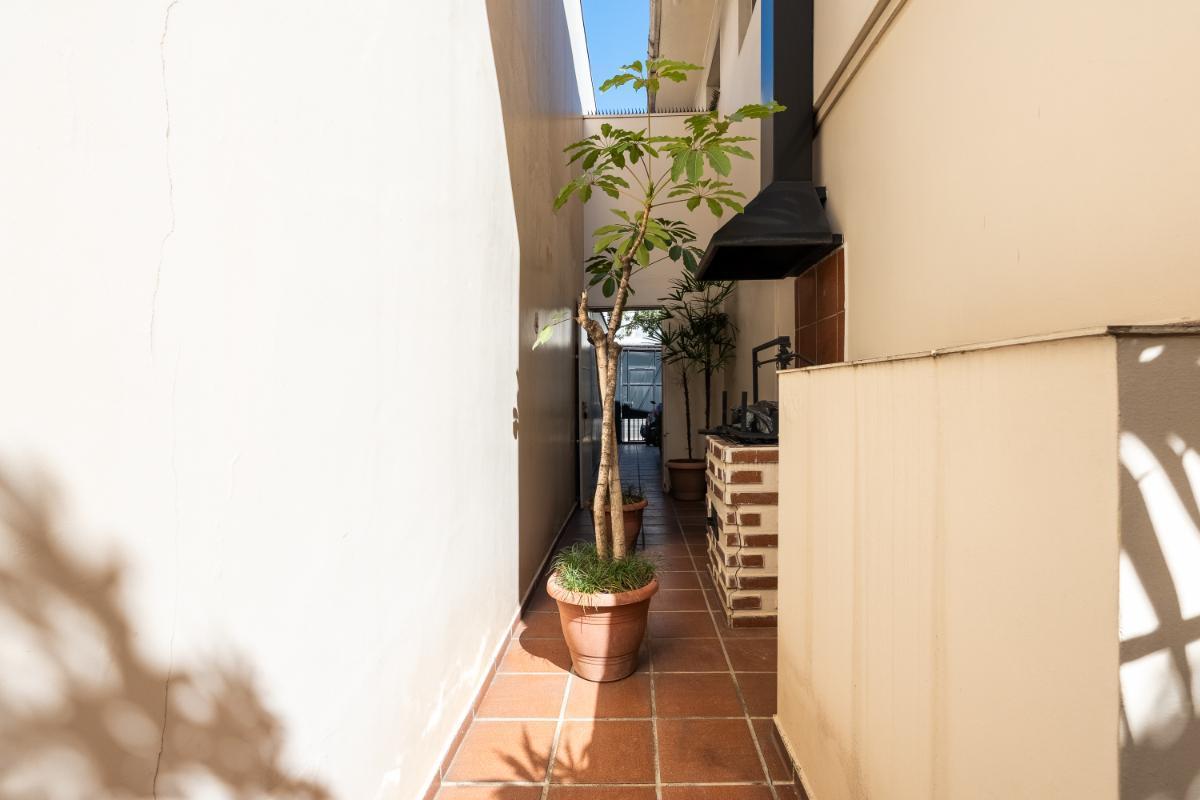 Casa comercial para venda em Moema , 140m²