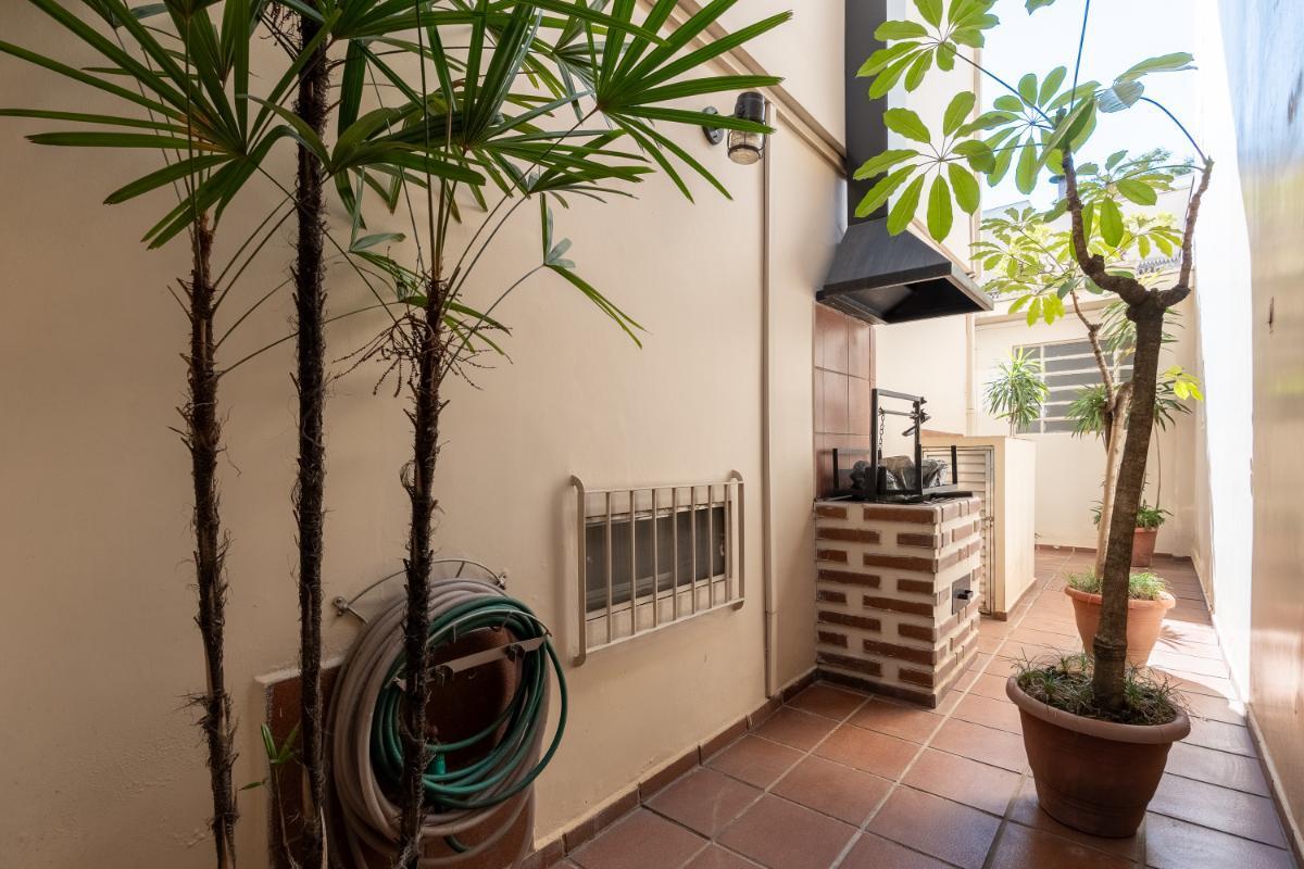 Casa comercial para venda em Moema , 140m²