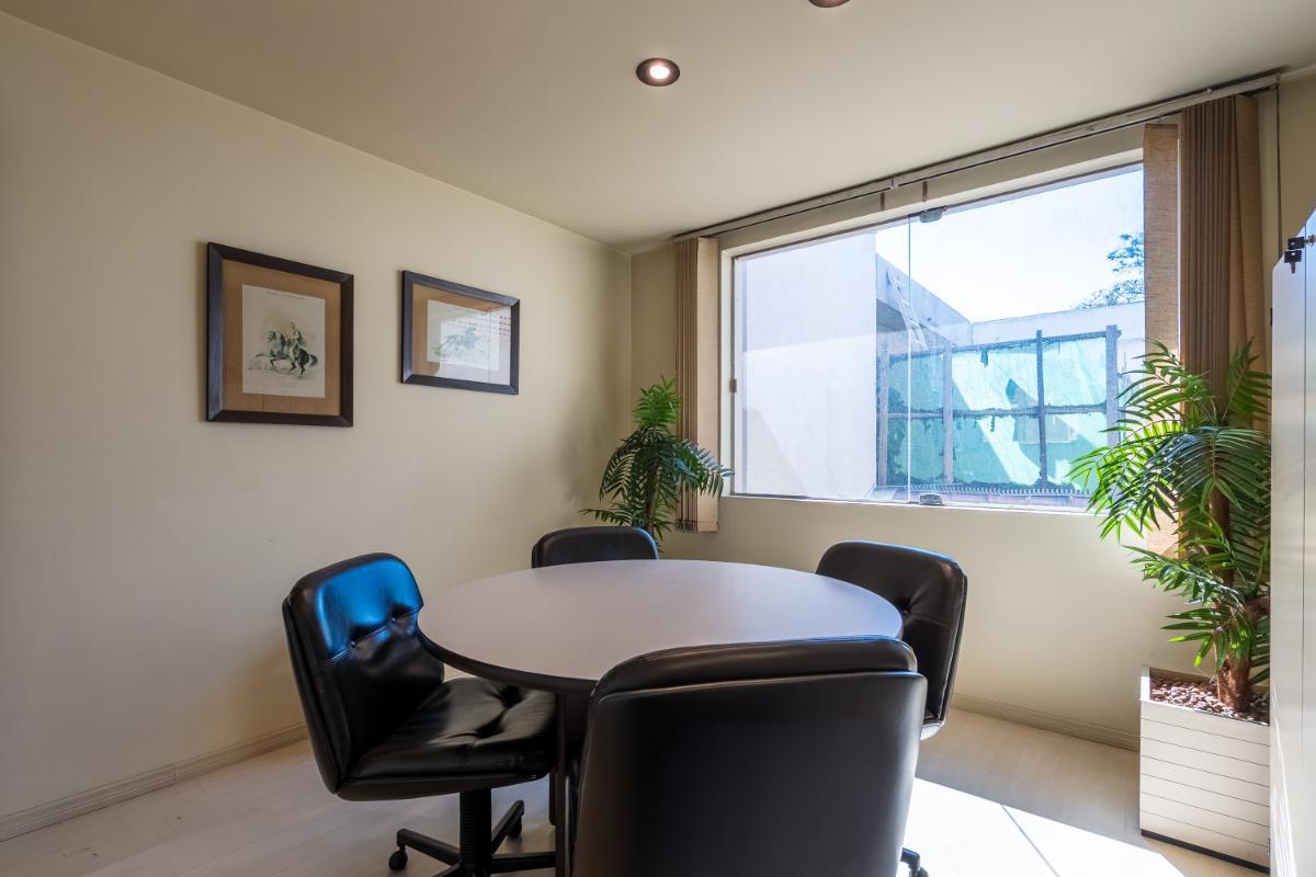 Casa comercial para venda em Moema , 140m²