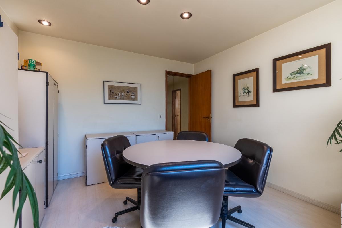 Casa comercial para venda em Moema , 140m²
