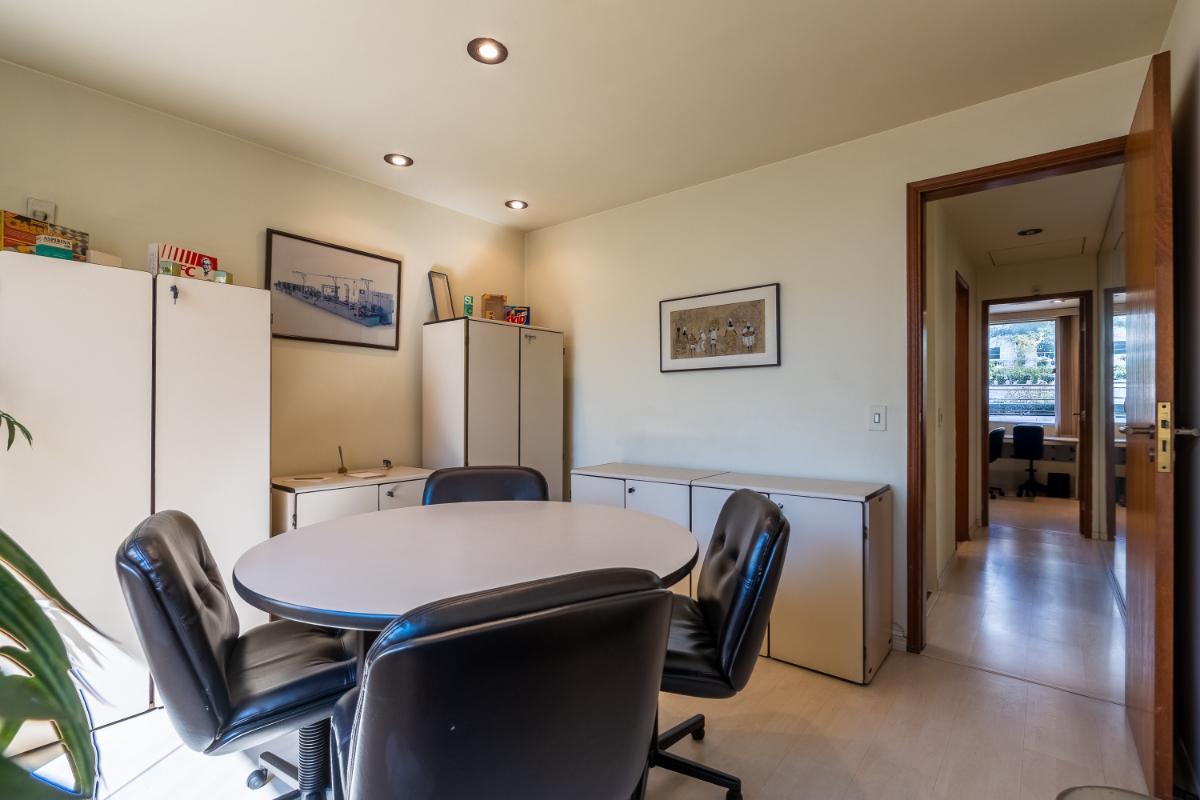 Casa comercial para venda em Moema , 140m²