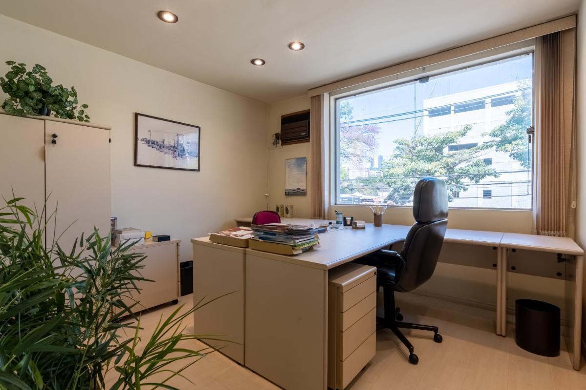 Casa comercial para venda em Moema , 140m²
