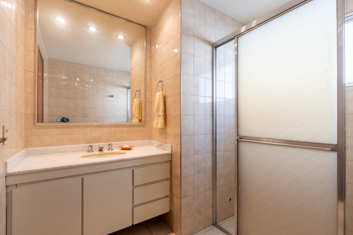Casa comercial para venda em Moema , 140m²