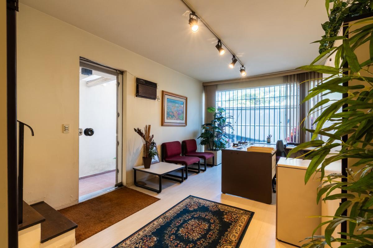 Casa comercial para venda em Moema , 140m²