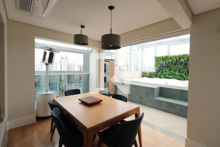 Apartamento à Venda – Tatuapé, 2 Quartos, 220 m² – São Paulo