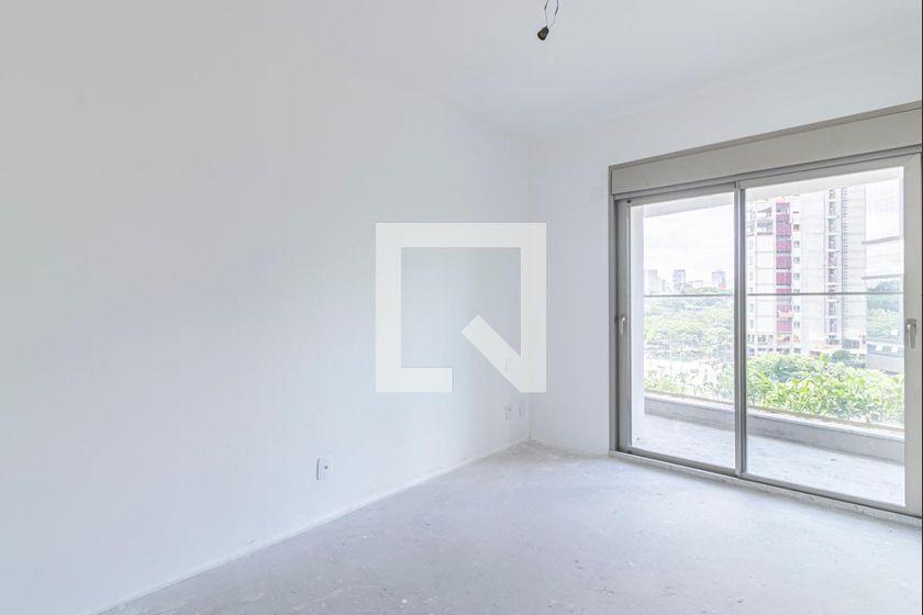 Apartamento à Venda – Moema, 3 Quartos, 218 m² – São Paulo