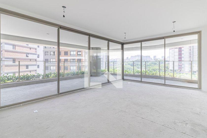 Apartamento à Venda – Moema, 3 Quartos, 218 m² – São Paulo