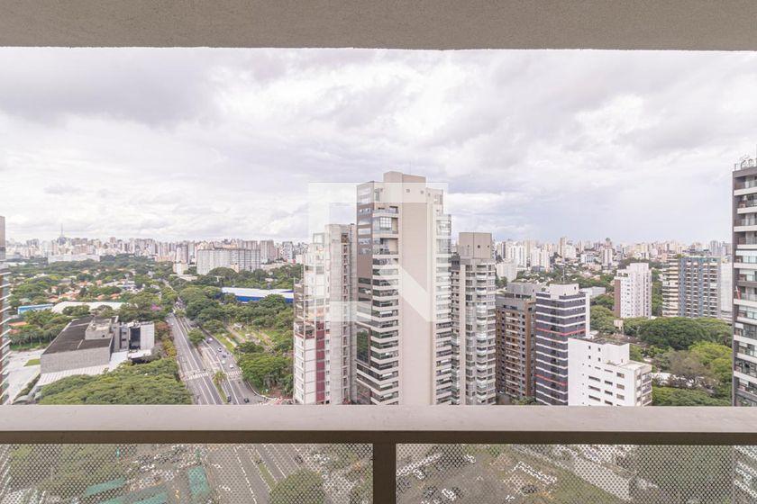Apartamento à Venda – Moema, 3 Quartos, 219 m² – São Paulo