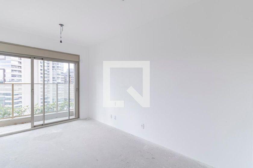 Apartamento à Venda – Moema, 3 Quartos, 220 m² – São Paulo