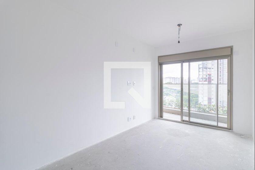 Apartamento à Venda – Moema, 3 Quartos, 220 m² – São Paulo