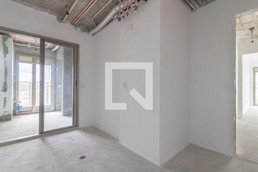 Apartamento à Venda – Moema, 3 Quartos, 220 m² – São Paulo