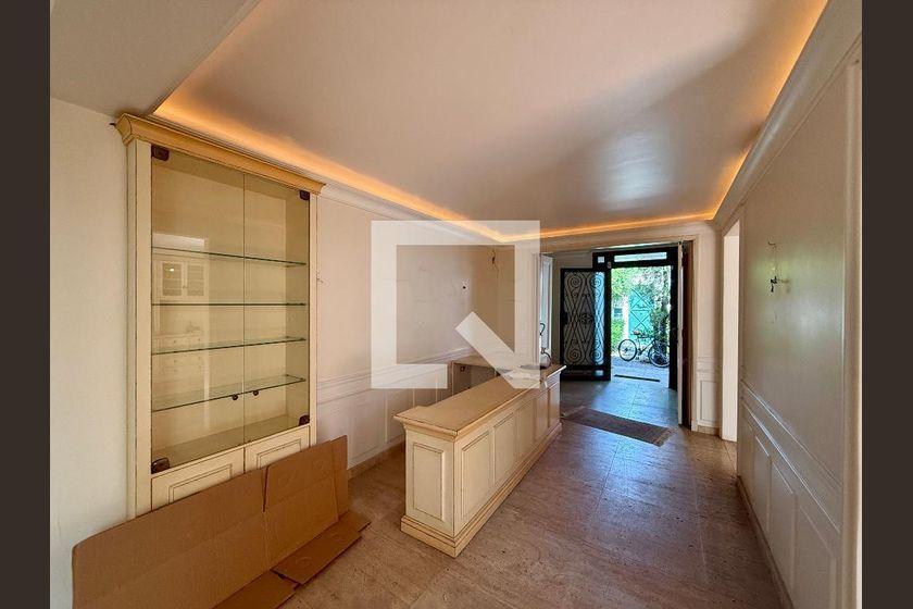 Casa para Aluguel – Chácara Santo Antonio, 4 Quartos, 300 m2 – São Paulo