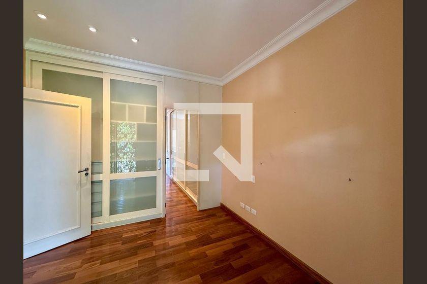 Casa para Aluguel – Chácara Santo Antonio, 4 Quartos, 300 m2 – São Paulo