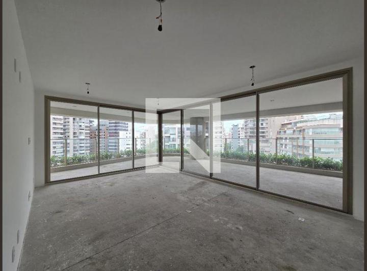 Apartamento à Venda – Moema, 3 Quartos, 221 m² – São Paulo