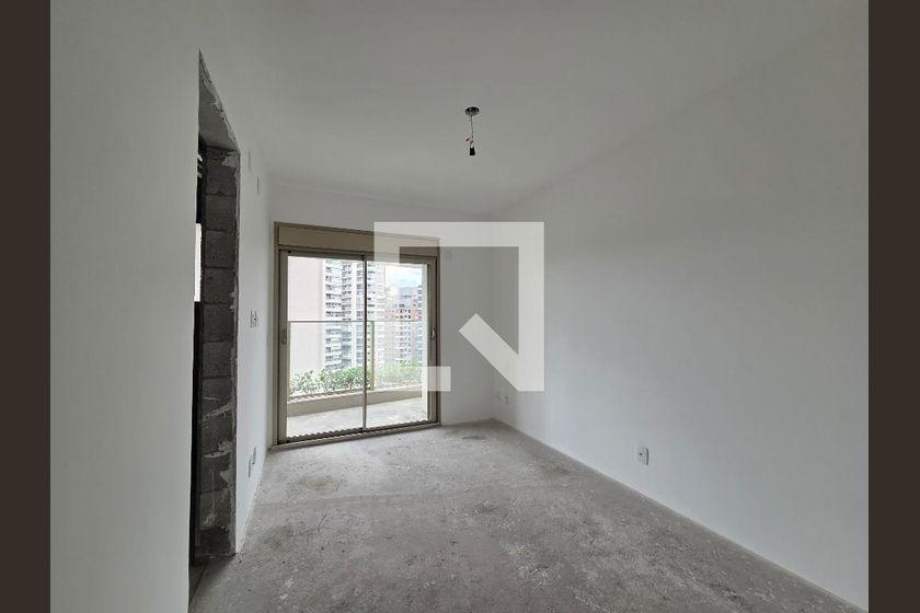 Apartamento à Venda – Moema, 3 Quartos, 221 m² – São Paulo