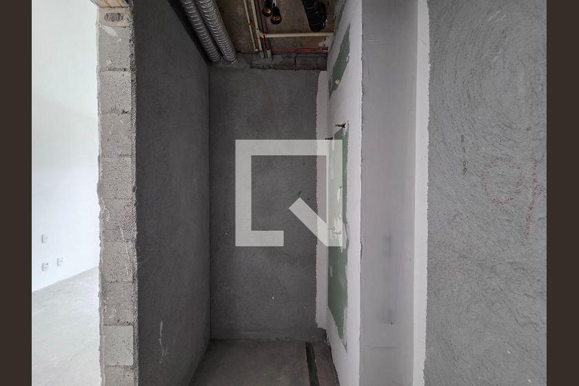 Apartamento à Venda – Moema, 3 Quartos, 221 m² – São Paulo