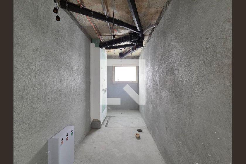 Apartamento à Venda – Moema, 3 Quartos, 221 m² – São Paulo