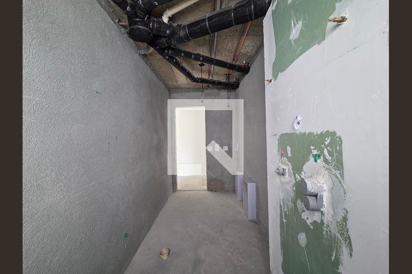 Apartamento à Venda – Moema, 3 Quartos, 221 m² – São Paulo