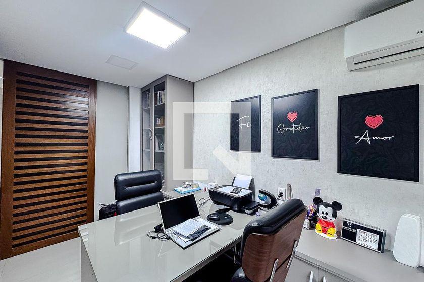 Apartamento à Venda – Tatuapé, 3 Quartos, 224 m² – São Paulo
