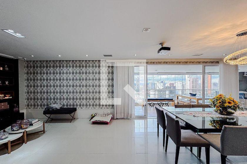 Apartamento à Venda – Tatuapé, 3 Quartos, 224 m² – São Paulo