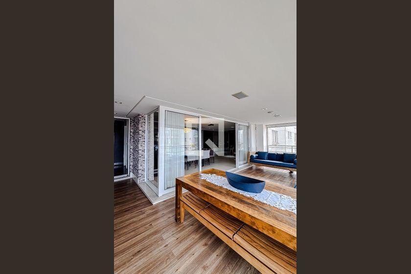 Apartamento à Venda – Tatuapé, 3 Quartos, 224 m² – São Paulo