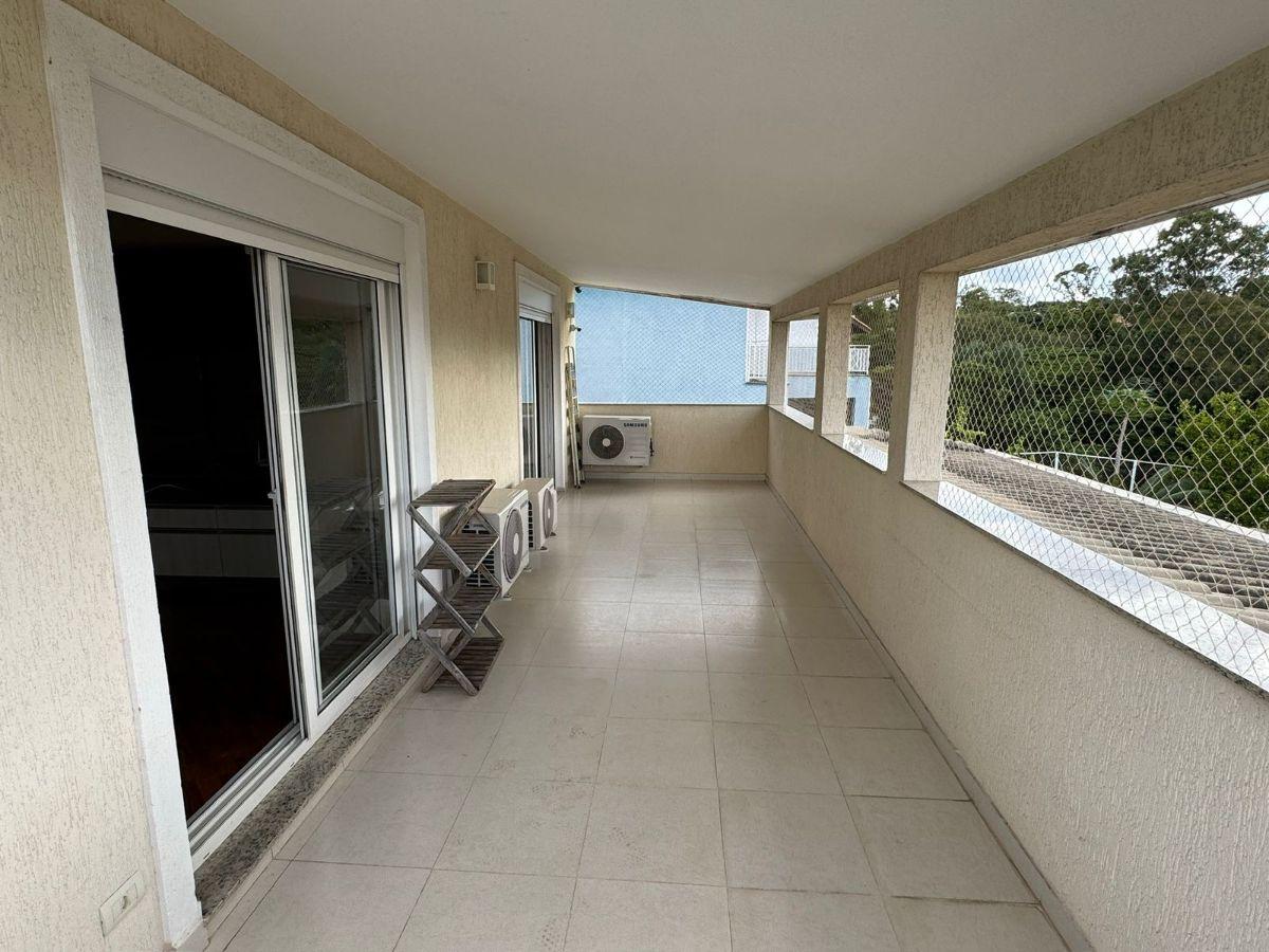 Casa 390 m² à venda no Parque dos Príncipes