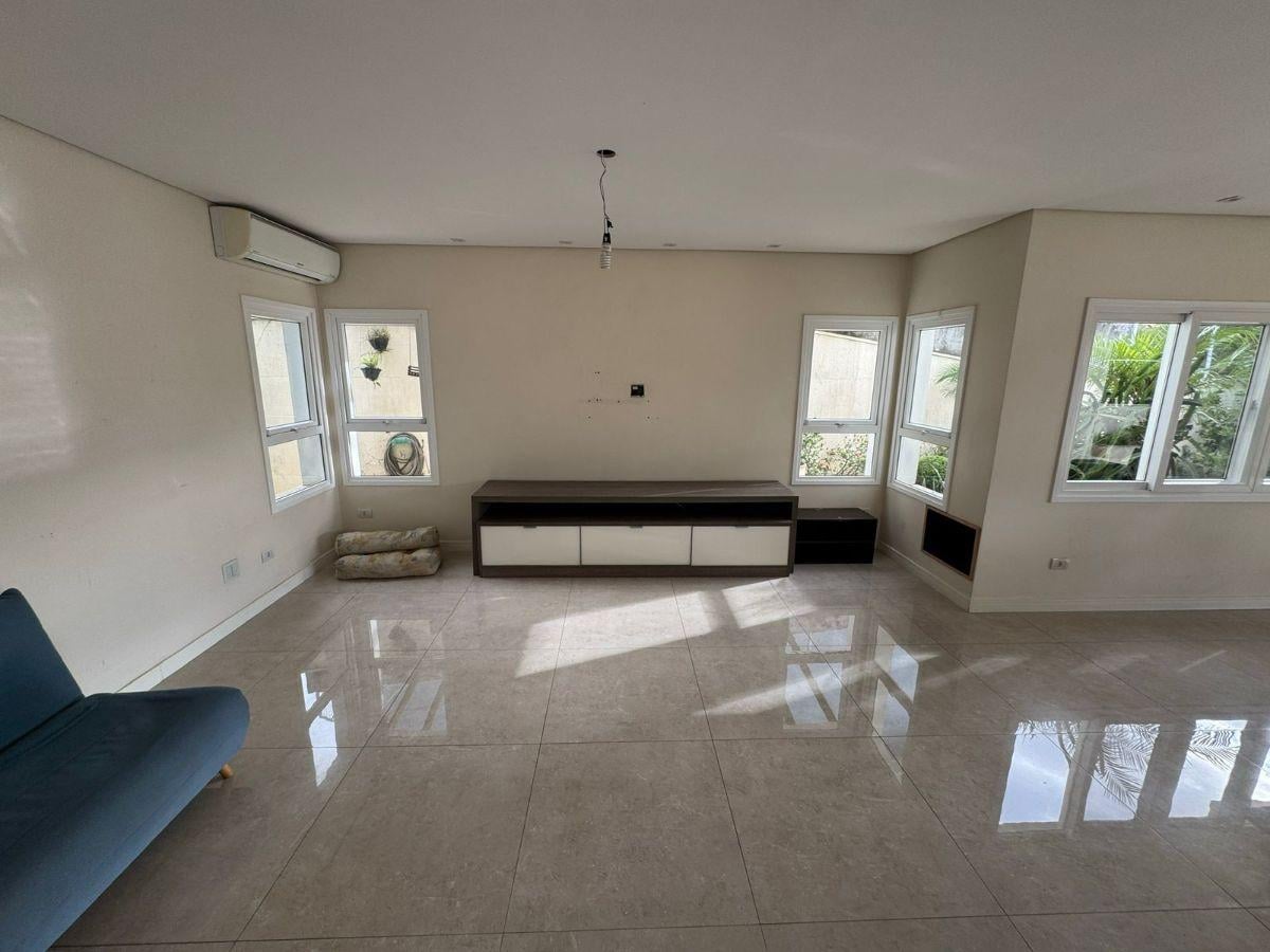 Casa 390 m² à venda no Parque dos Príncipes