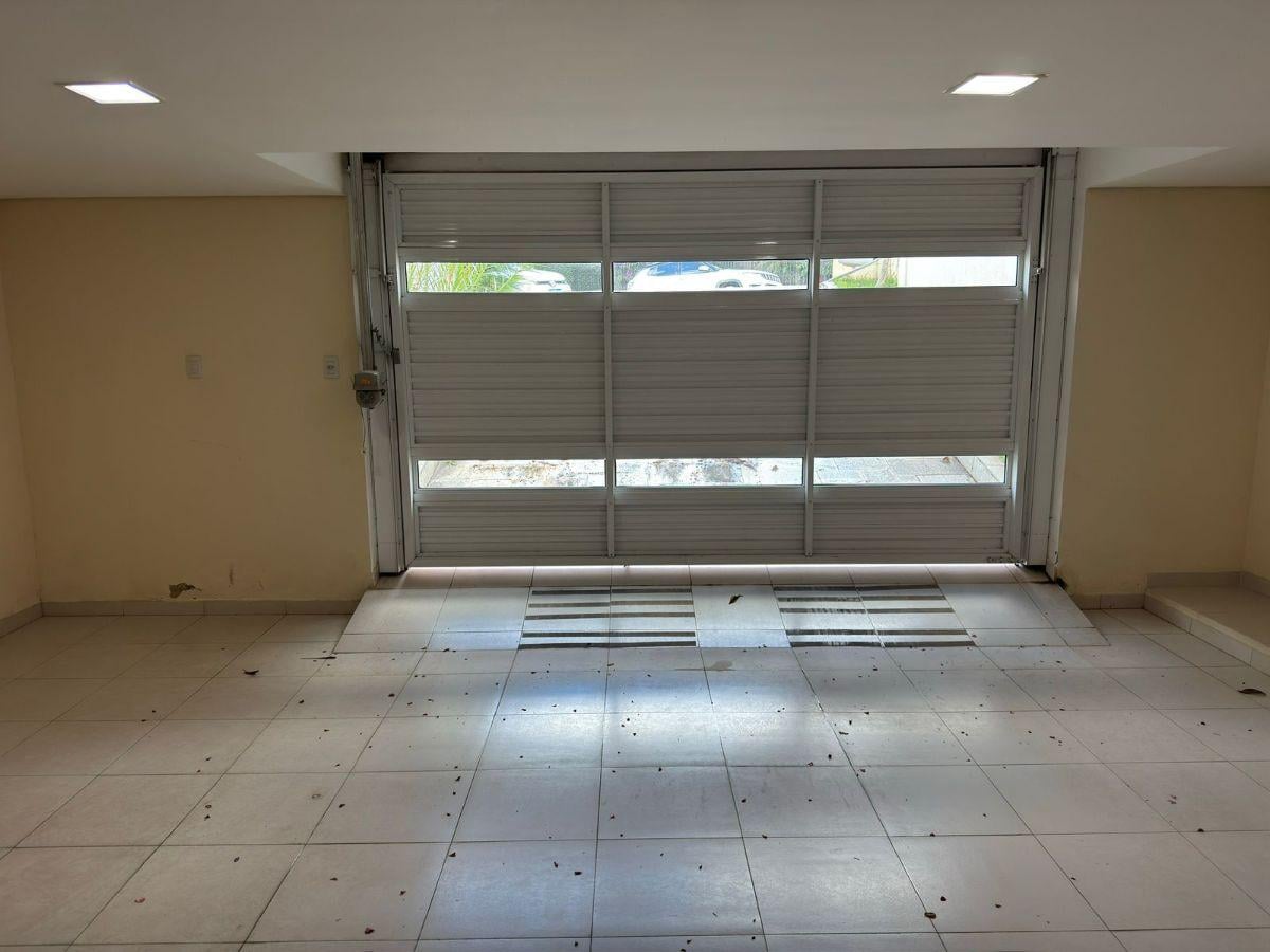 Casa 390 m² à venda no Parque dos Príncipes