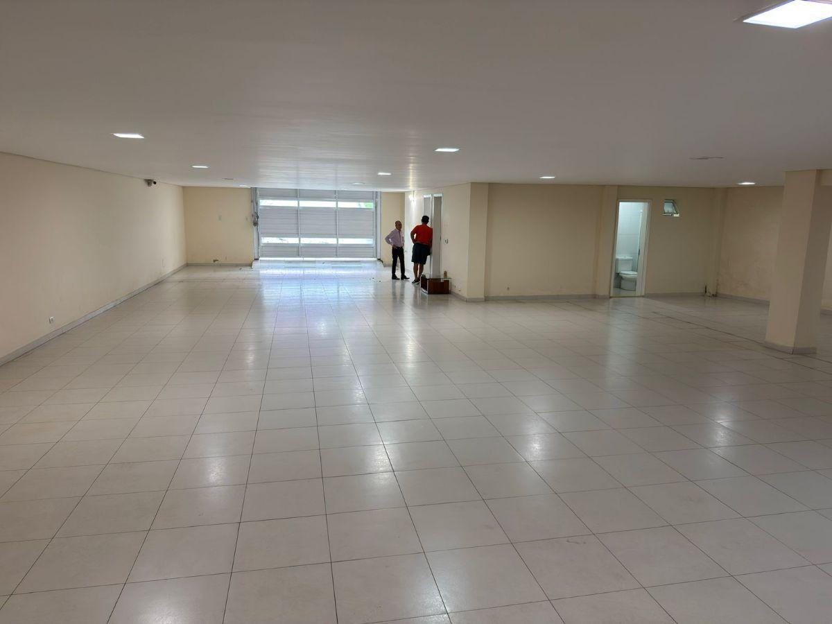 Casa 390 m² à venda no Parque dos Príncipes