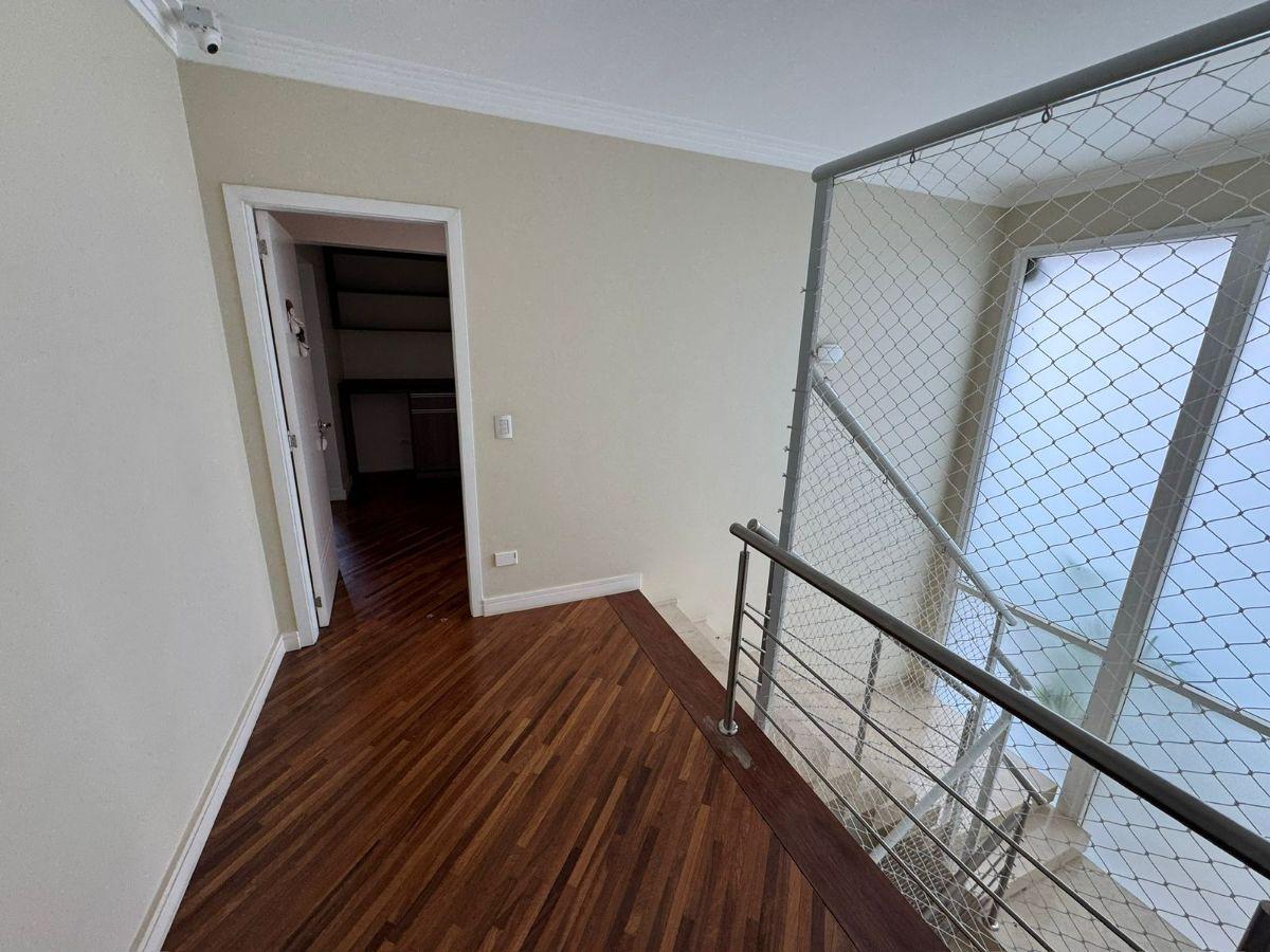Casa 390 m² à venda no Parque dos Príncipes