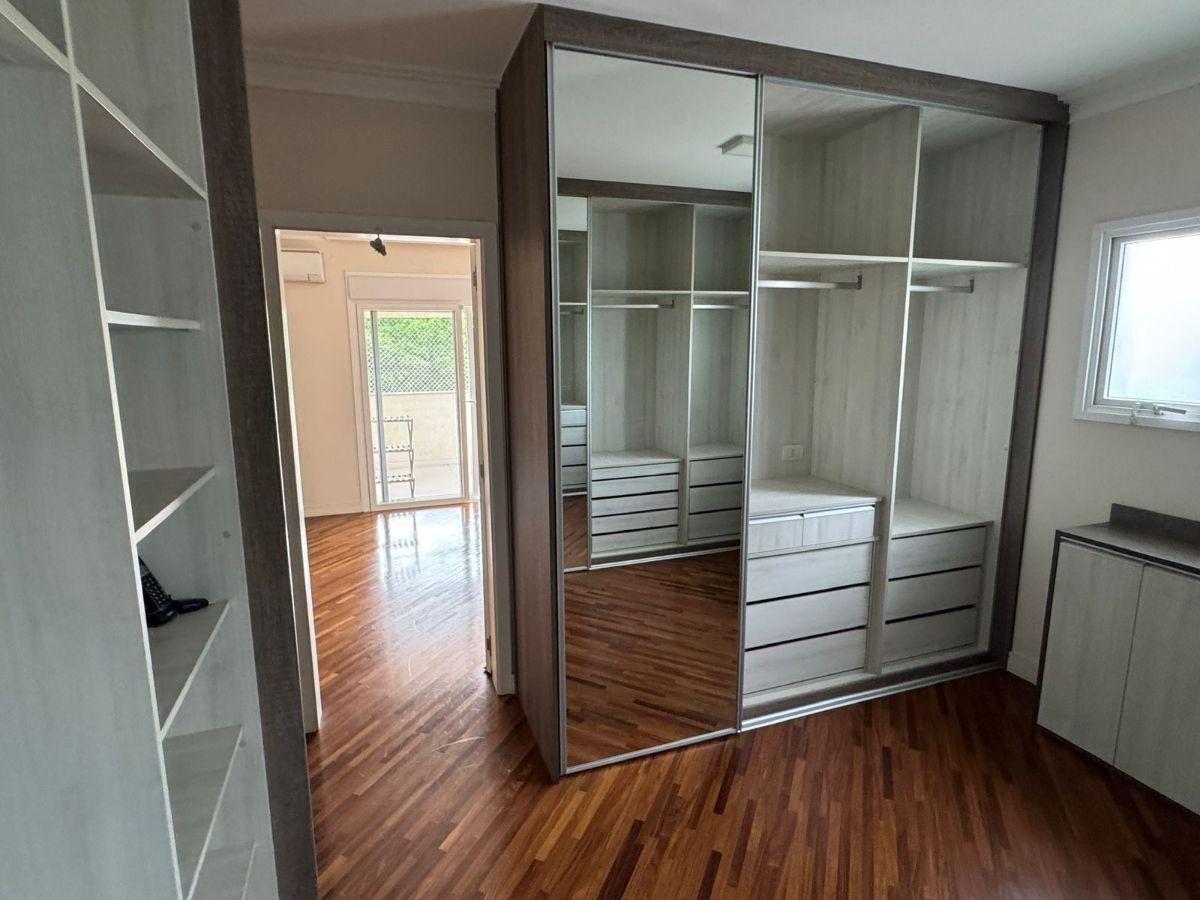Casa 390 m² à venda no Parque dos Príncipes