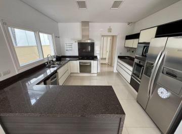 Casa 390 m² à venda no Parque dos Príncipes