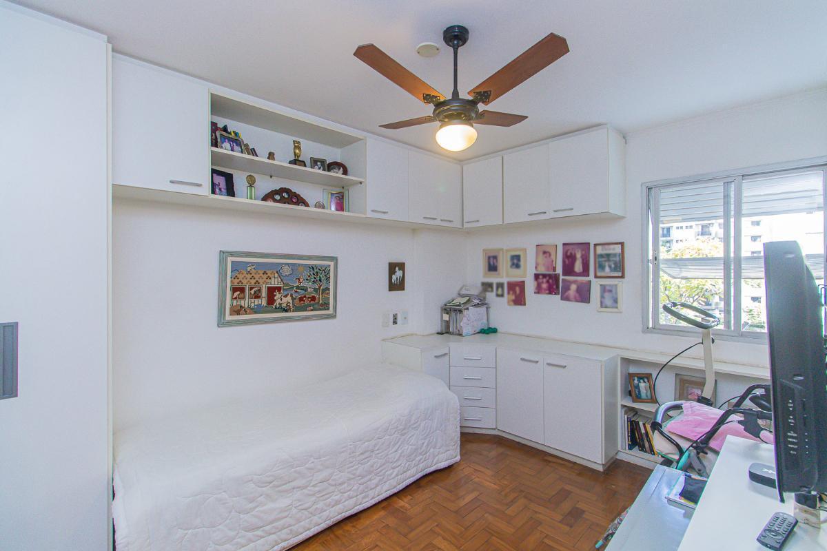 Apartamento para venda em Moema com 3 quartos, sendo 1 suíte , 110m²