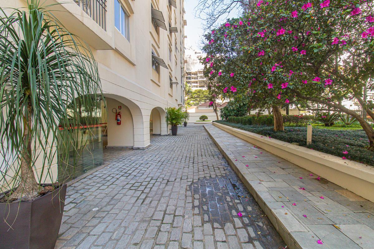 Apartamento para venda em Moema com 3 quartos, sendo 1 suíte , 110m²