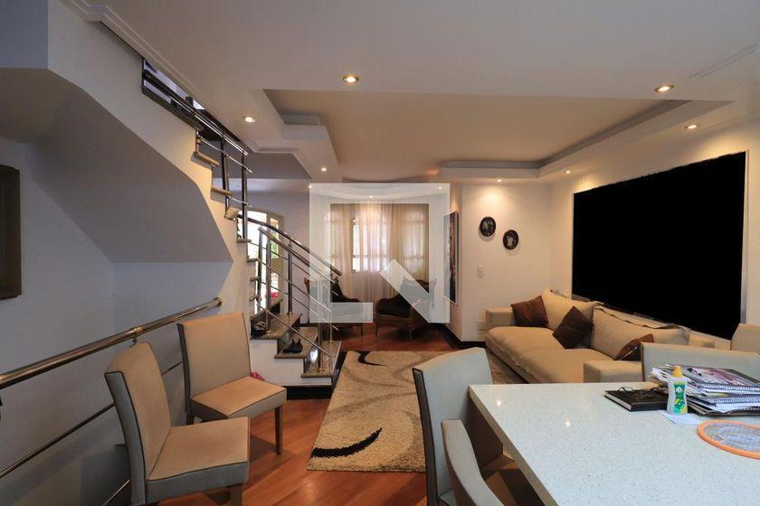 Casa à Venda – Vila Carrão, 4 Quartos, 450 m² – São Paulo