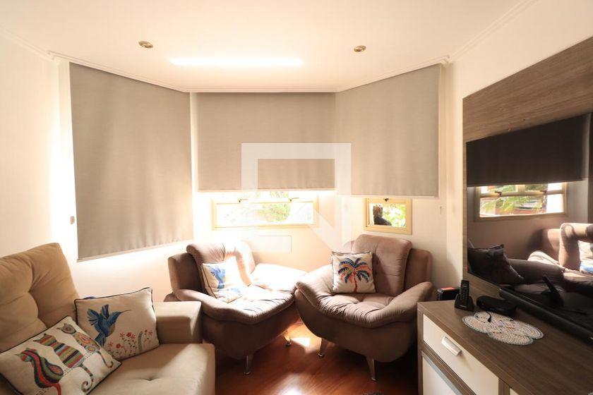 Casa à Venda – Vila Carrão, 4 Quartos, 450 m² – São Paulo