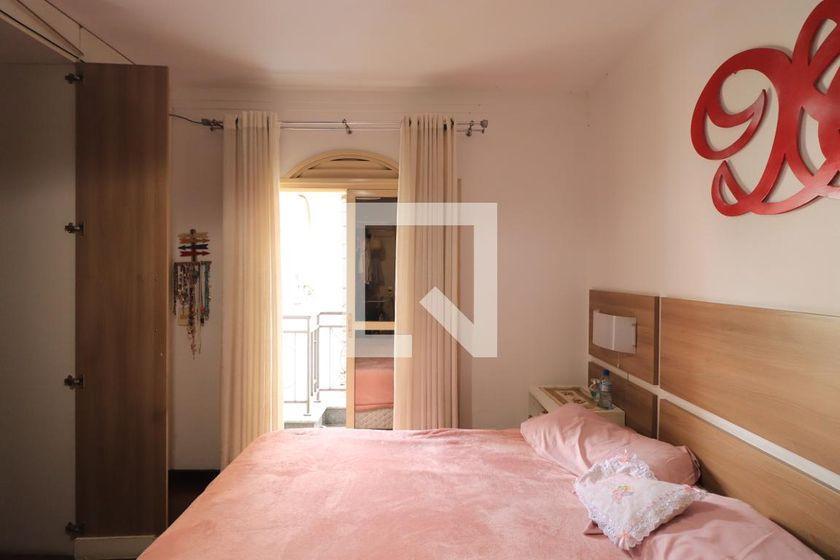 Casa à Venda – Vila Carrão, 4 Quartos, 450 m² – São Paulo